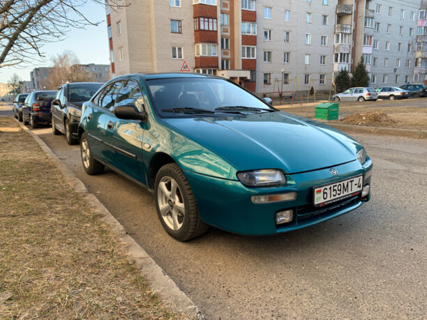 Mazda 323F, 1995 г.