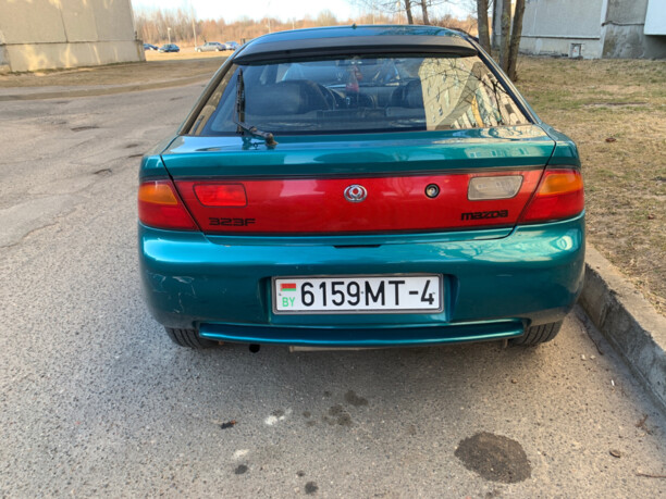 Mazda 323F, 1995 г.