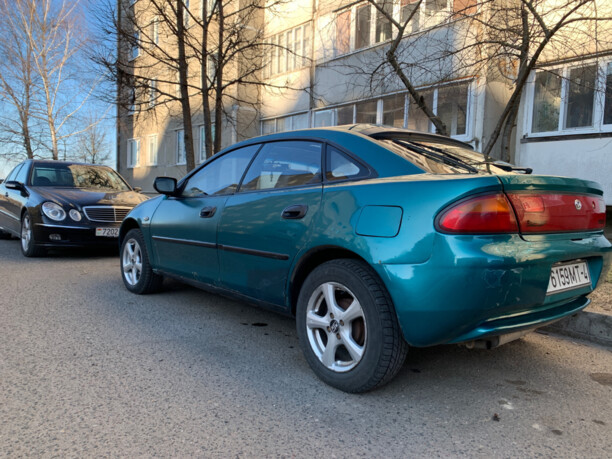 Mazda 323F, 1995 г.