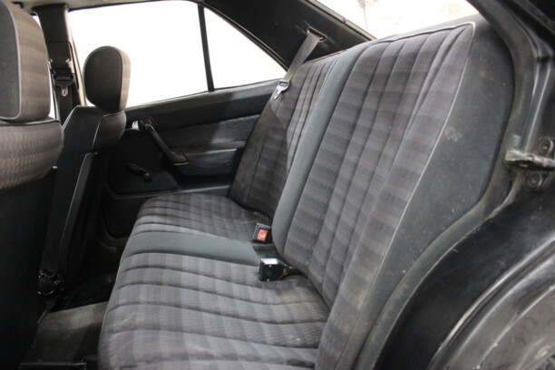 Mercedes-Benz 190 (W201), 1990 г.