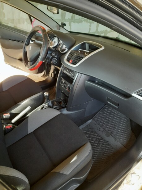 Peugeot 207 I · Рестайлинг, 2009 г.