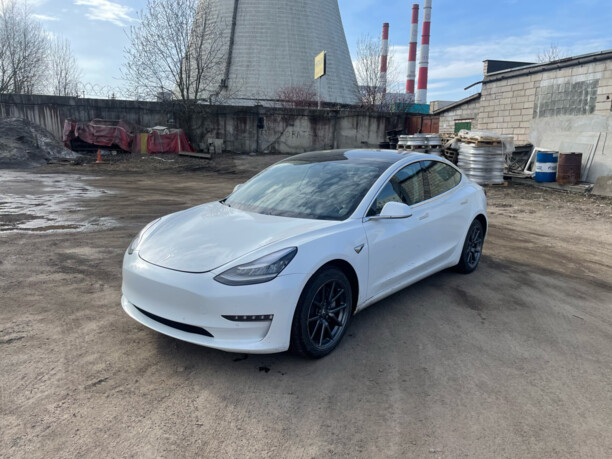 Tesla Model 3, 2020 г.