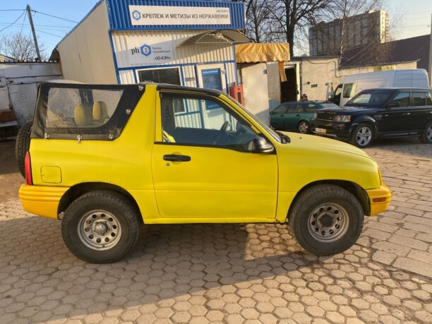 Chevrolet Tracker II, 2001 г.