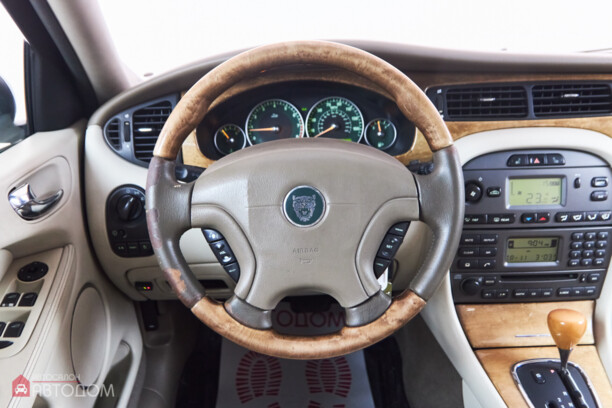 Jaguar X-Type, 2002 г.