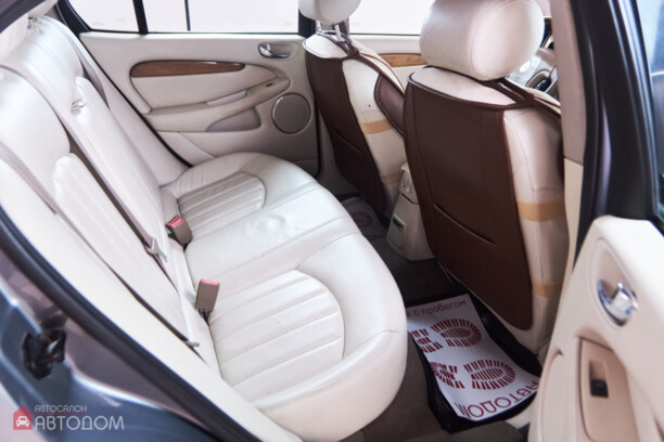 Jaguar X-Type, 2002 г.