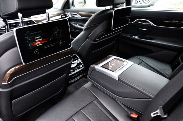 BMW 7 серия G11, 2017 г.