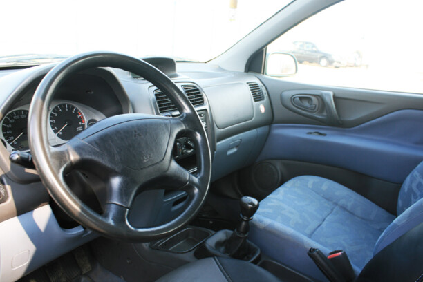 Mitsubishi Space Star I, 1999 г.