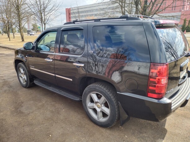Chevrolet Tahoe GMT900, 7 мест, 2012 г.