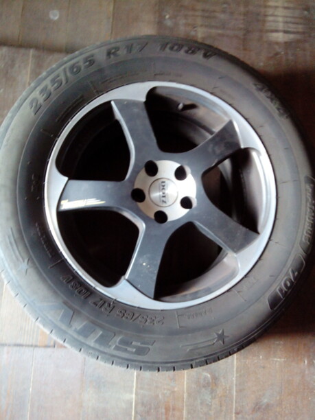 VOLVO XC90 диски с резиной 7x17 5x108 4 шт.