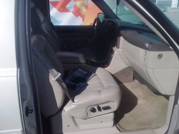 Cadillac Escalade II, 7 мест, 2002 г.
