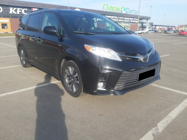 Toyota Sienna III (XL30), 7 мест, 2018 г.