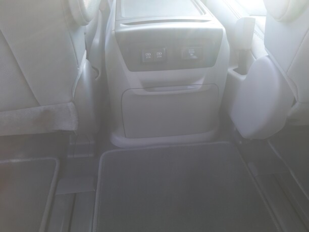 Toyota Sienna III (XL30), 7 мест, 2018 г.