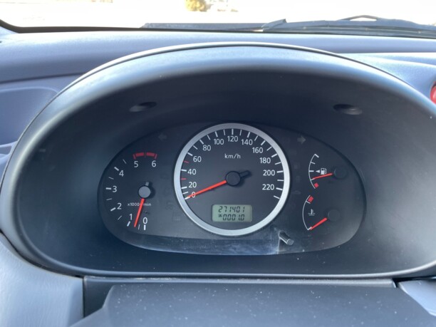 Nissan Almera Tino, 2004 г.