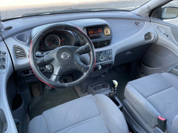 Nissan Almera Tino, 2004 г.