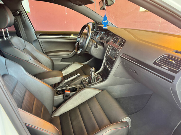 Volkswagen Golf GTI VII, 2016 г.