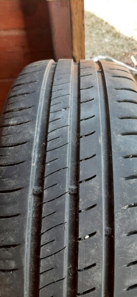Легковые шины Kumho 185/55 R15 3 шт.