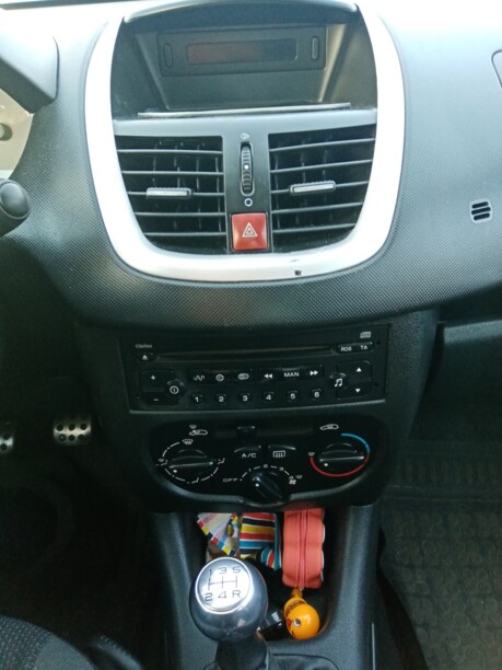 Peugeot 206 Plus, 2010 г.