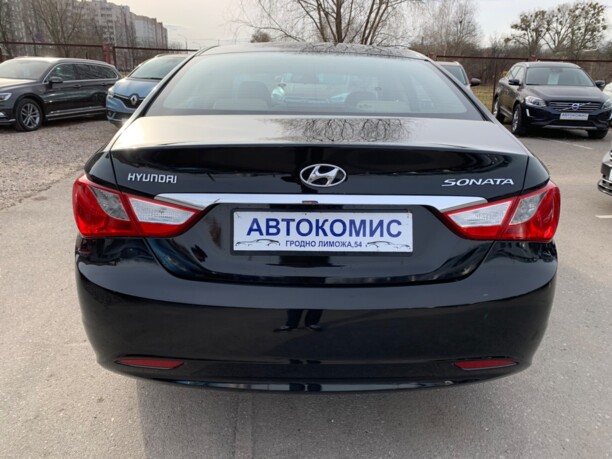 Hyundai Sonata YF, 2010 г.