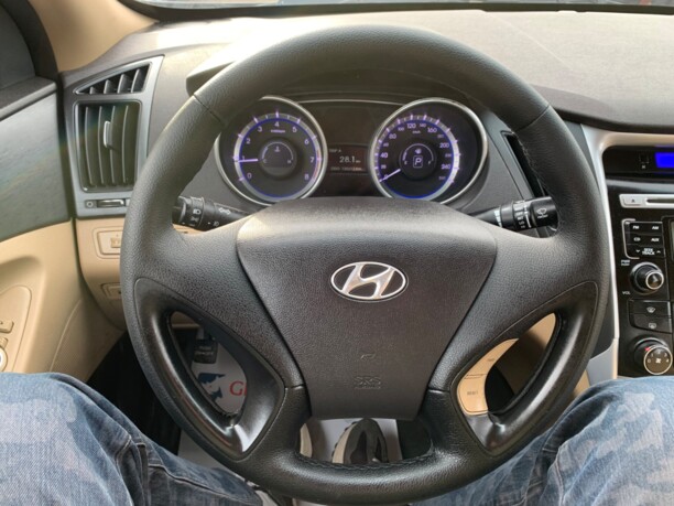 Hyundai Sonata YF, 2010 г.