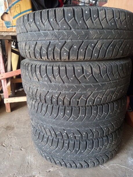Легковые шины Bridgestone Ice cruiser 7000s 185/65 R15 4 шт.