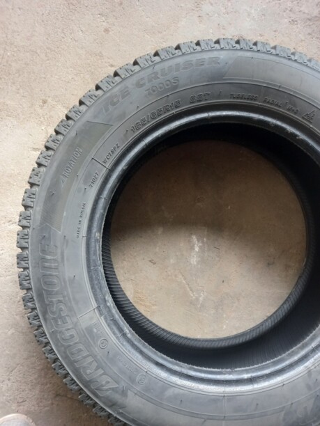Легковые шины Bridgestone Ice cruiser 7000s 185/65 R15 4 шт.