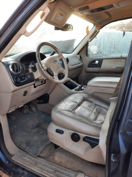 Ford Expedition II, 7 мест, 2004 г.
