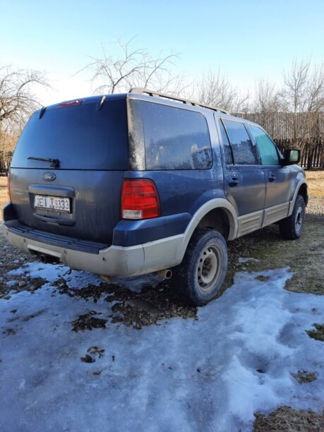 Ford Expedition II, 7 мест, 2004 г.