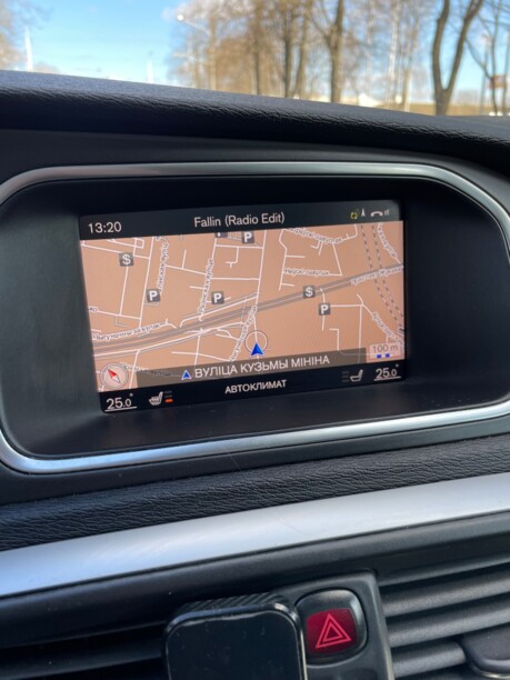 Volvo V40 II · Рестайлинг, 2018 г.