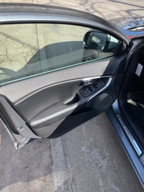 Volvo V40 II · Рестайлинг, 2018 г.