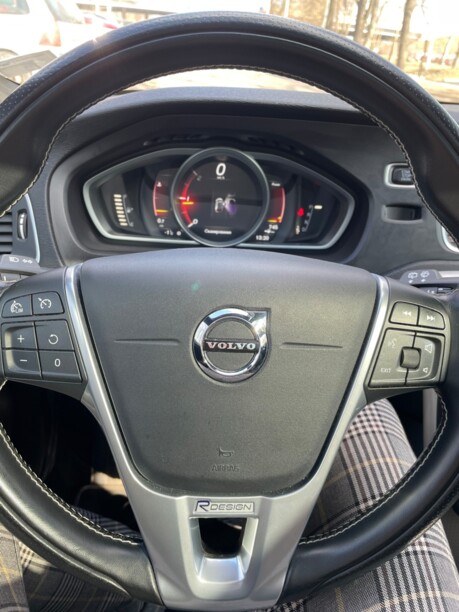 Volvo V40 II · Рестайлинг, 2018 г.