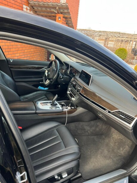 BMW 7 серия G11, 2016 г.