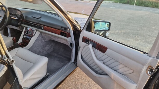 Mercedes-Benz S-Класс W126, C126, 1988 г.