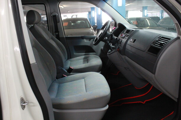 Volkswagen Transporter T5, 2005 г.