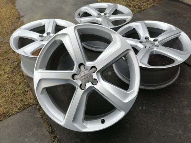 Audi 8.5x20 5x112 4 шт.