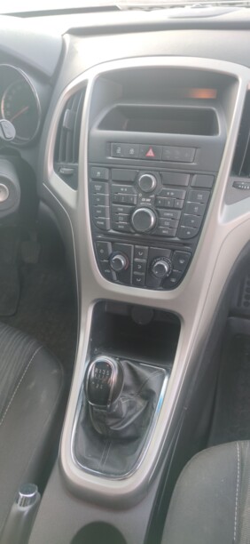 Opel Astra J, 2010 г.