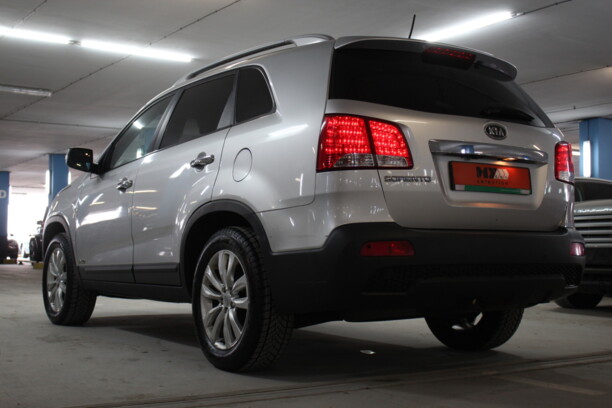 Kia Sorento II, 7 мест, 2010 г.
