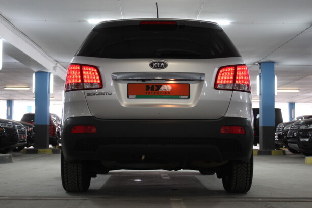 Kia Sorento II, 7 мест, 2010 г.