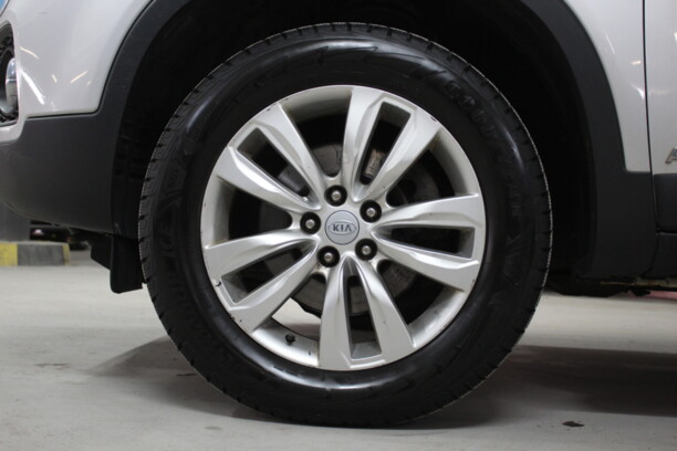 Kia Sorento II, 7 мест, 2010 г.