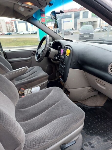 Dodge Grand Caravan IV, 7 мест, 2003 г.