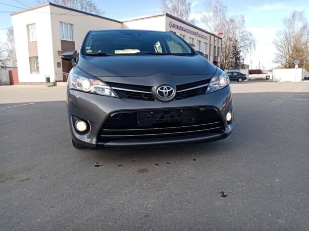 Toyota Verso I · Рестайлинг, 2017 г.