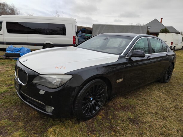 BMW 7 серия F02 (Long), 2011 г.