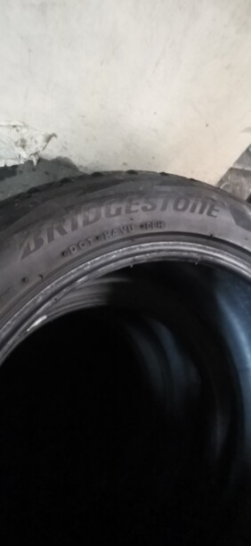 Легковые шины Bridgestone Близарк 255/50 R19 4 шт.