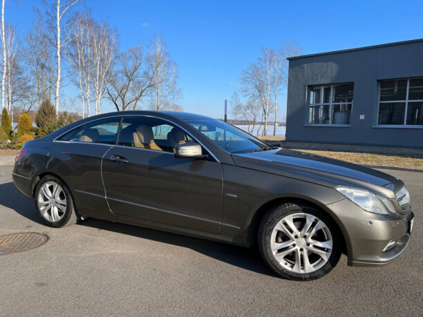 Mercedes-Benz E-Класс W212, S212, C207, A207, 2010 г.