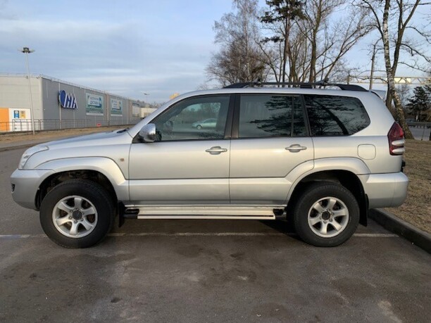 Toyota Land Cruiser Prado J120, 7 мест, 2007 г.