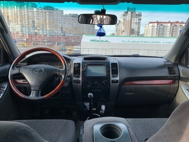 Toyota Land Cruiser Prado J120, 7 мест, 2007 г.