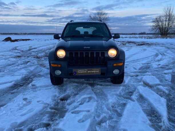Jeep Cherokee KJ, 2002 г.