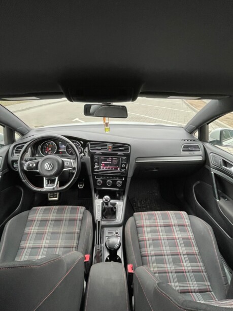 Volkswagen Golf GTI VII · Рестайлинг, 2017 г.