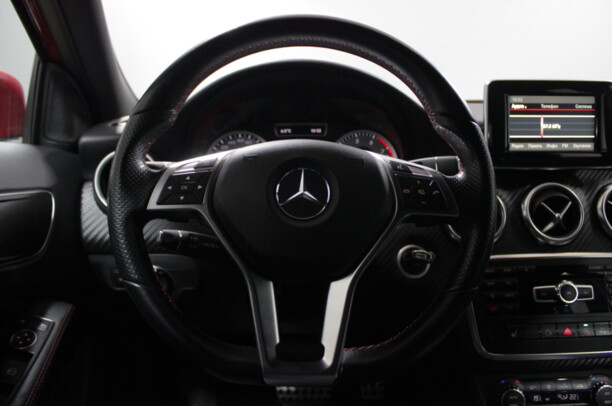 Mercedes-Benz A-Класс W176, 2015 г.
