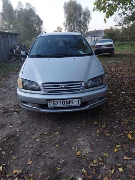 Toyota Picnic, 7 мест, 2000 г.