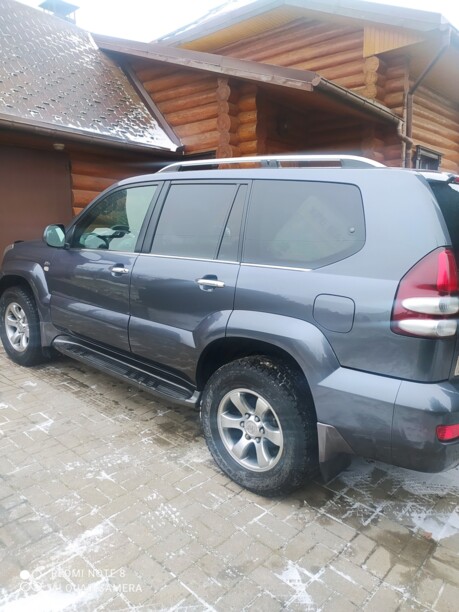 Toyota Land Cruiser Prado J120, 7 мест, 2008 г.